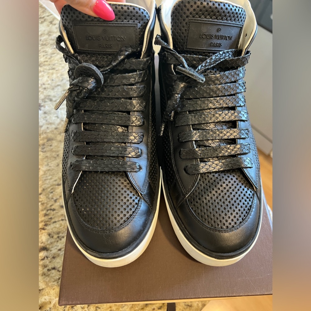 Louis Vuitton Sneakers